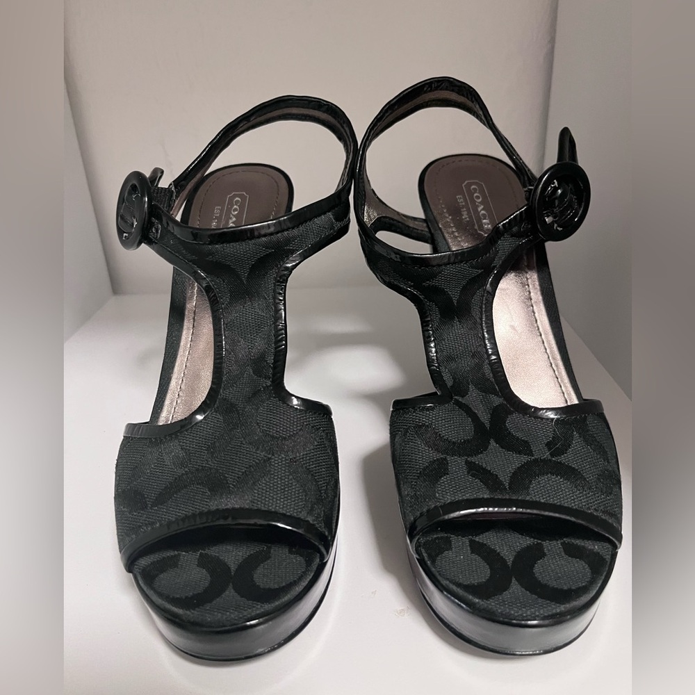 VTG Y2K Coach Signature Logo T-Strap Black Heels Size 7.5
